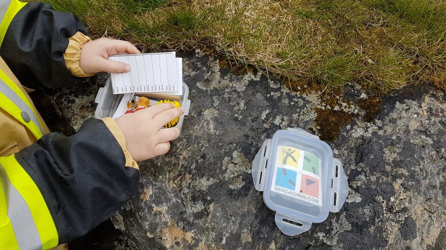Geocaching er for både store og små! hva er geocaching